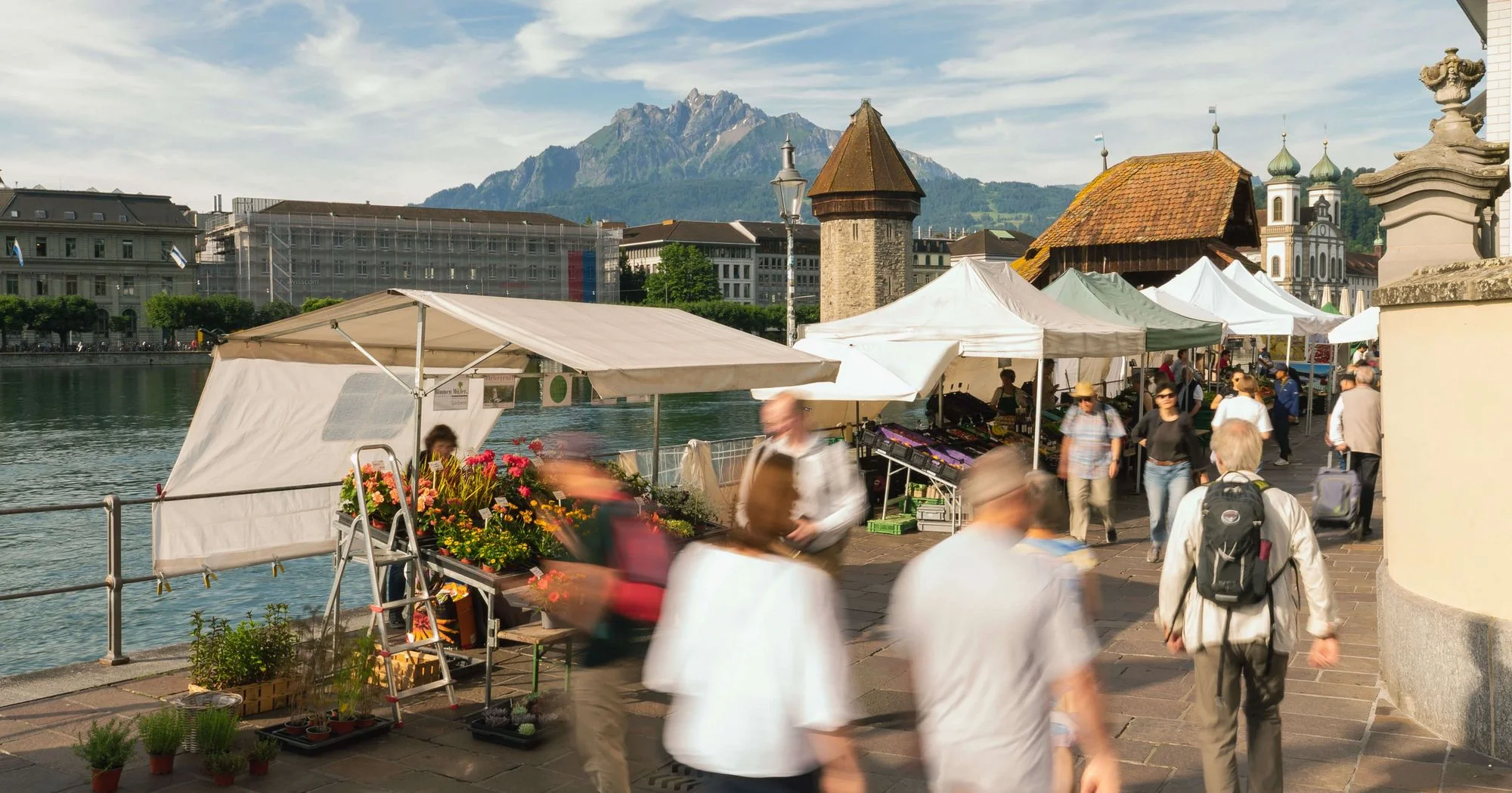 Wochenmarkt Rathausquai Luzern