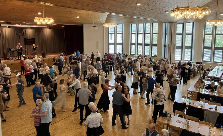 Grosser Senioren-Tanznachmittag mit Live-Musik
