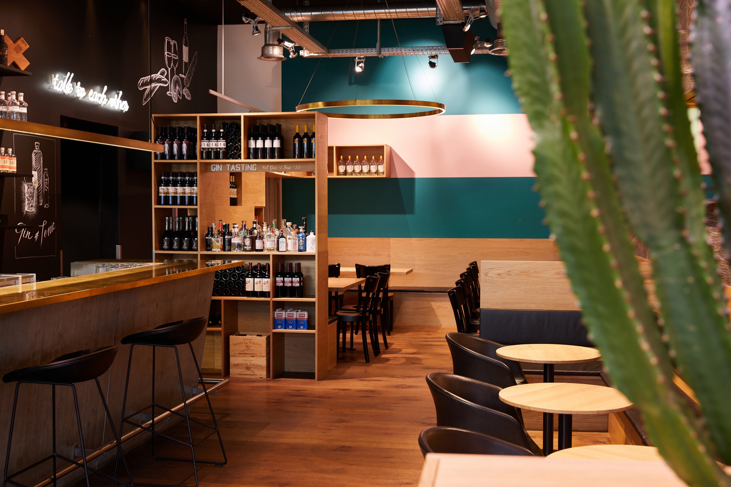 Mani’s Coffee & Bagels
