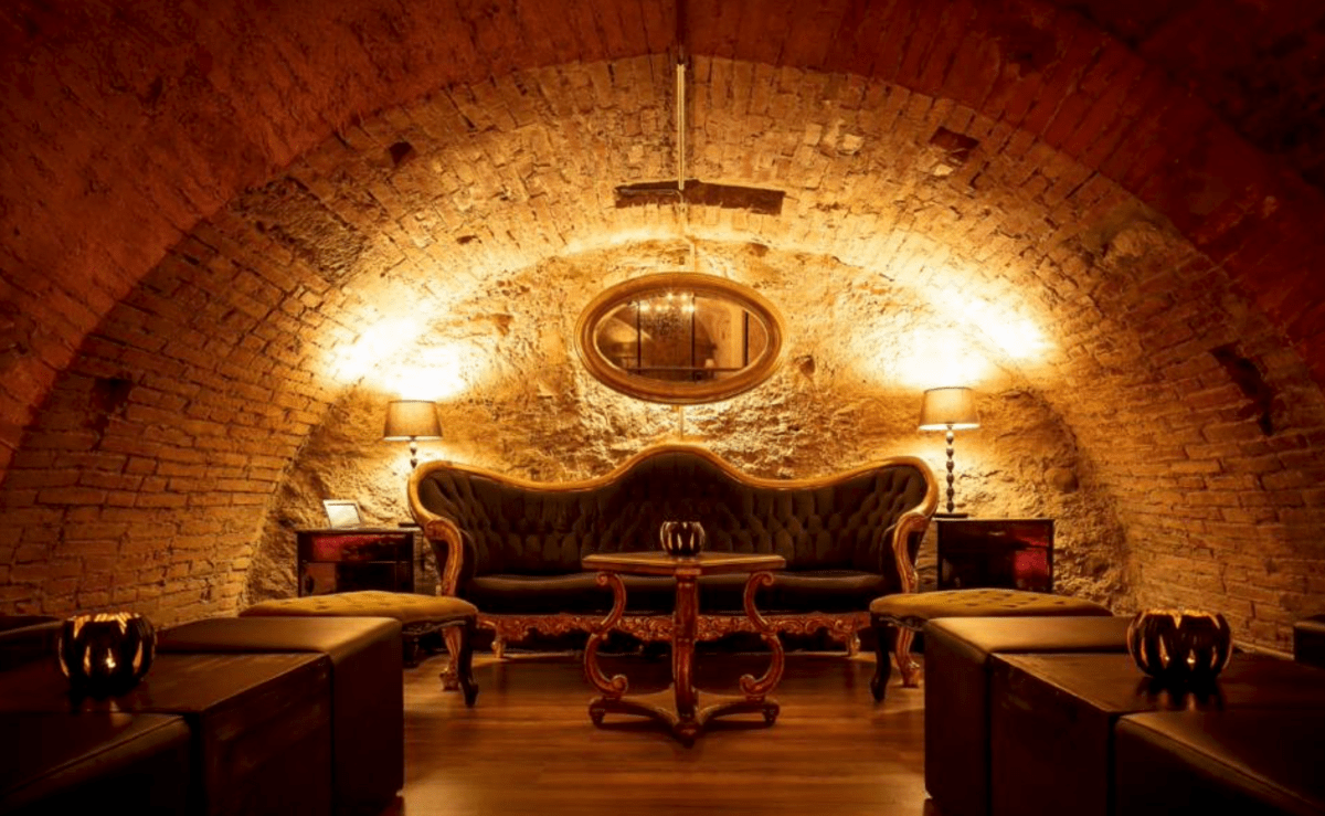 Atelier Classic Bar