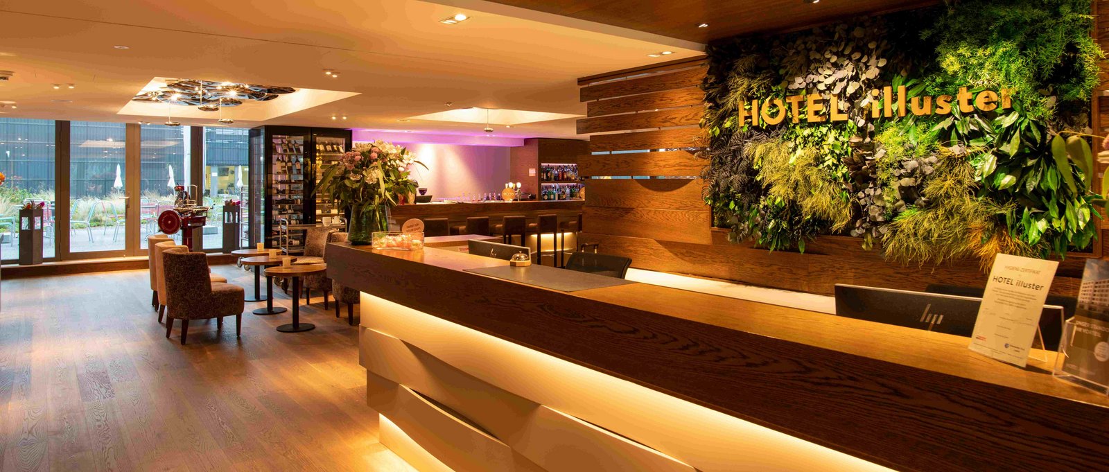 Hotel illuster