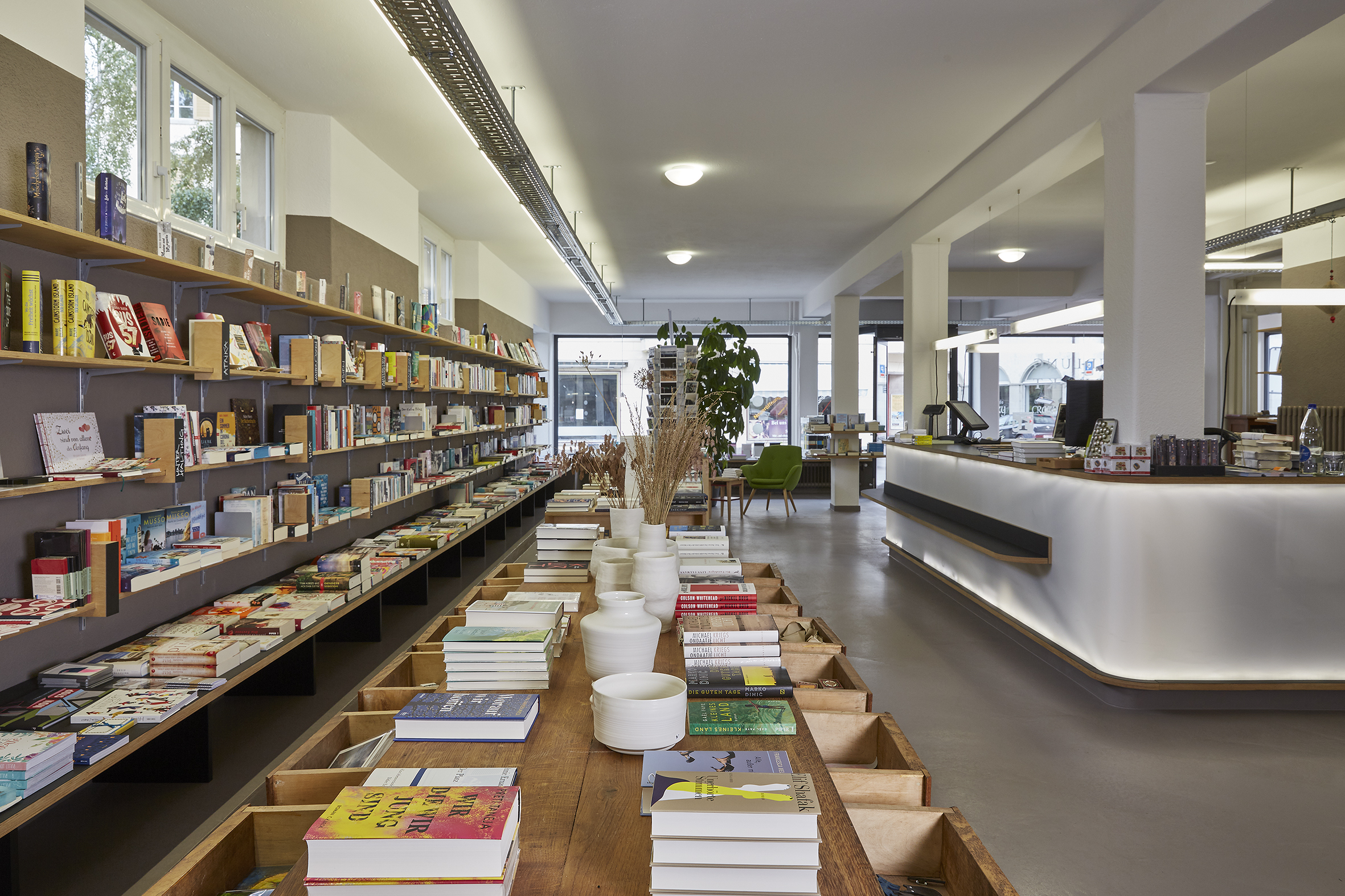 DOPPELPUNKT Buchhandlung