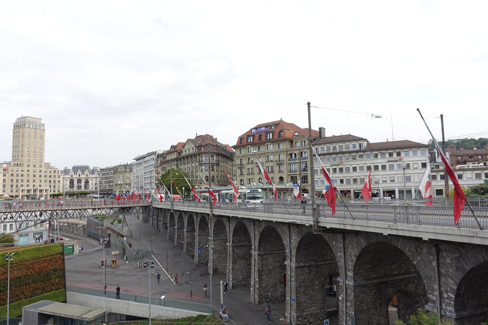 Lausanne: die Stadt, die nie flach wird