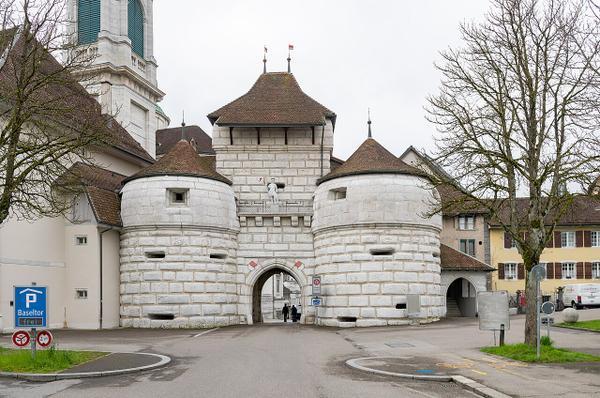 Baseltor mit Riedholzturm in Solothurn