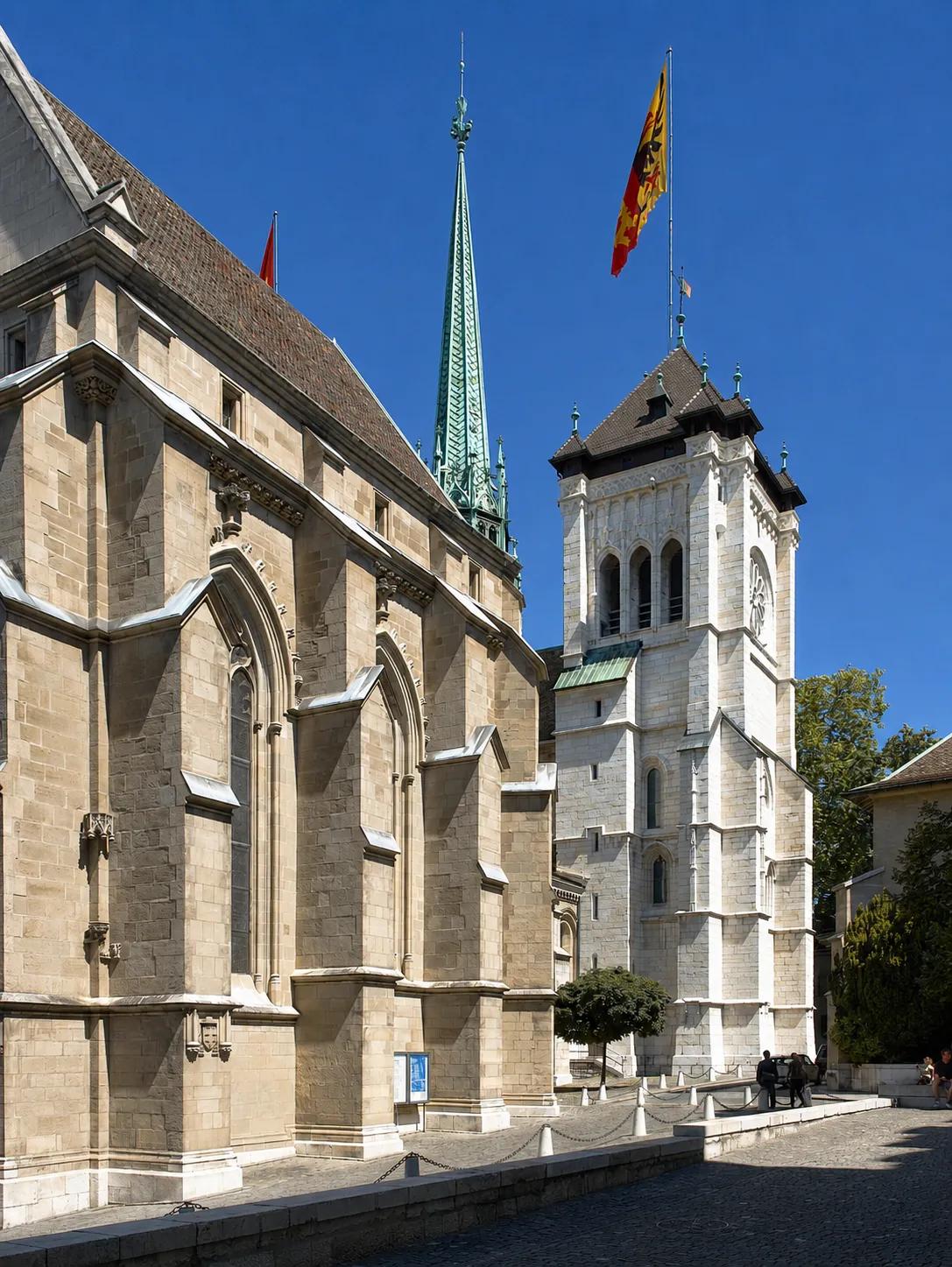 Kathedrale Saint-Pierre in Genf mit neoklassizistischer Säulenfassade